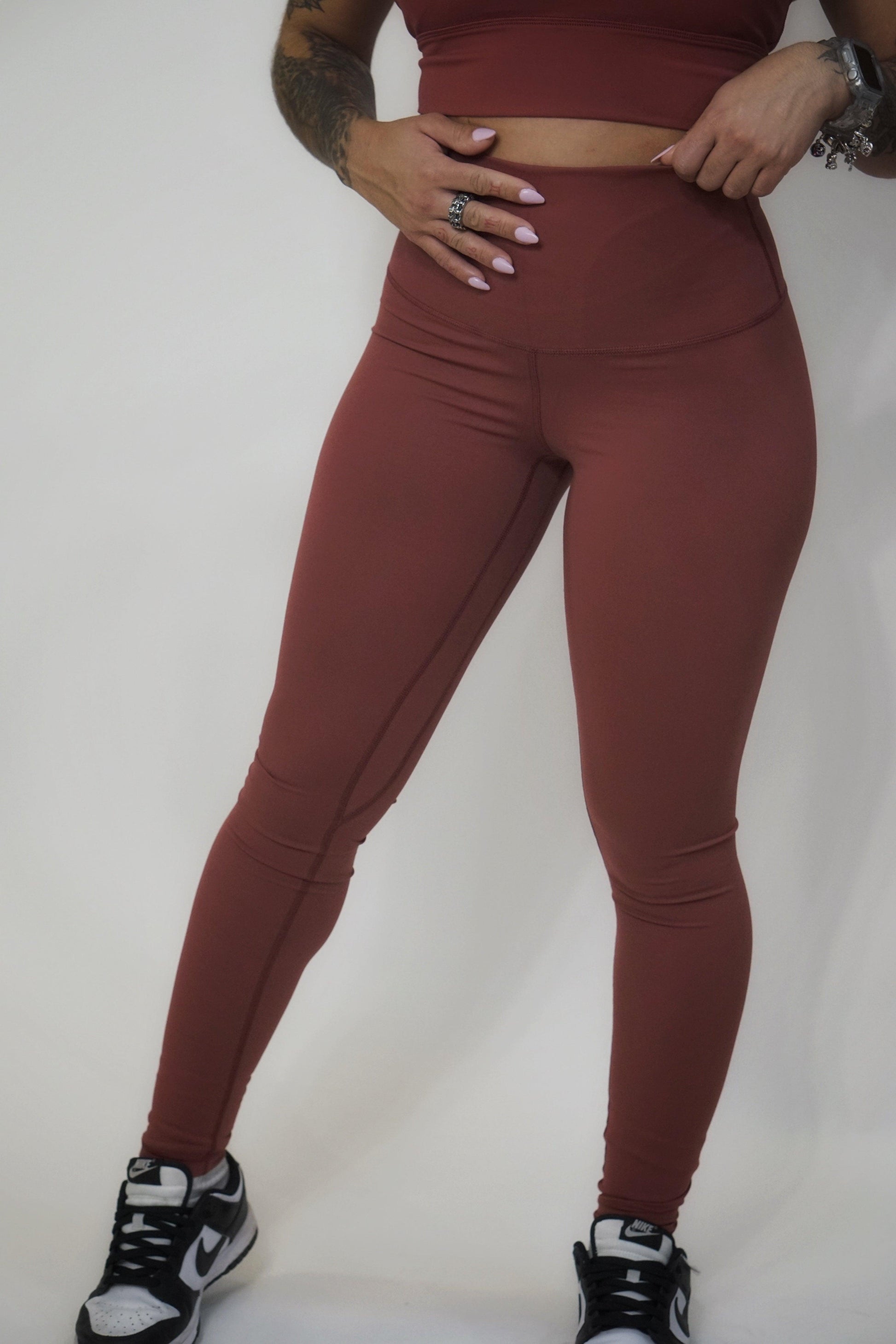 Supremacy Rouge Leggings - The Omega Fitness Workout Apparel